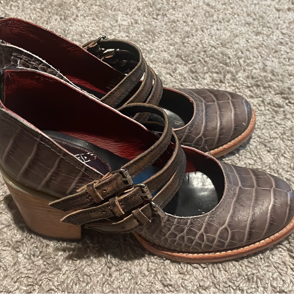Brown Heeled Boots with Chunky Heel and Ankle Strap
